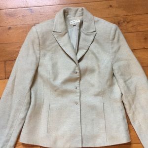 Amanda Smith Skirt Suit mint green 74% Acr 8% Wool